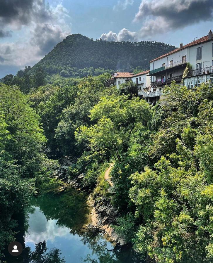Hdec Hosteria De Castaneda Alojamiento Turistico Puente Viesgo Exterior photo